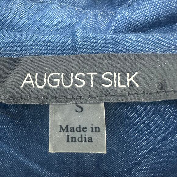 August Silk Denim Button Up Shirt Small Embroidered Floral Cottage Grandma Boho - Picture 5 of 5